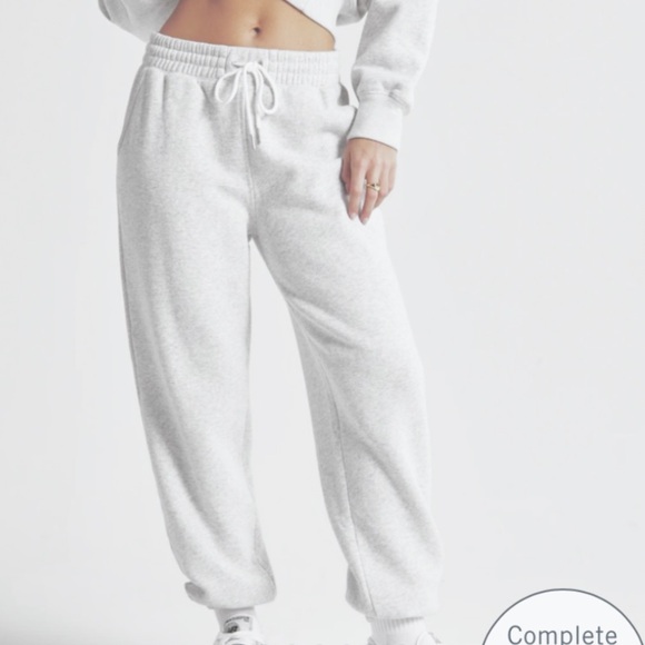 Abercrombie & Fitch Essential Sunday Sweatpant - Picture 2 of 6